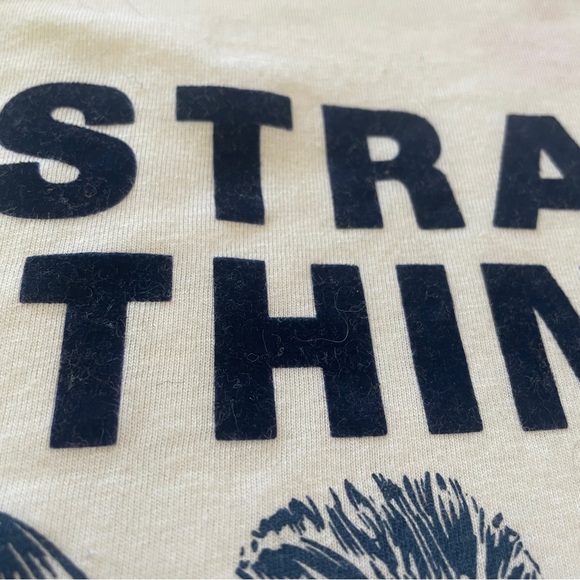 STRANGER THINGS long sleeve - Picture 5 of 5